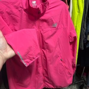 New Balance Women's Vibrant Pink Super Lightweight